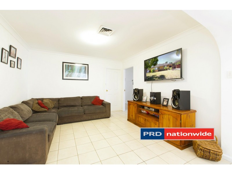 11 Bass Street, Colyton NSW 2760