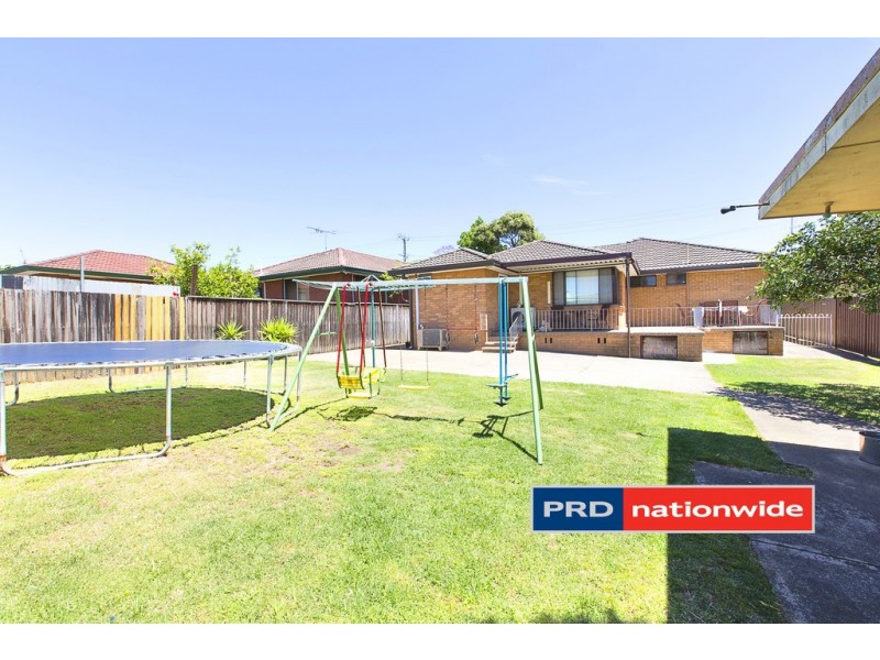 11 Bass Street, Colyton NSW 2760