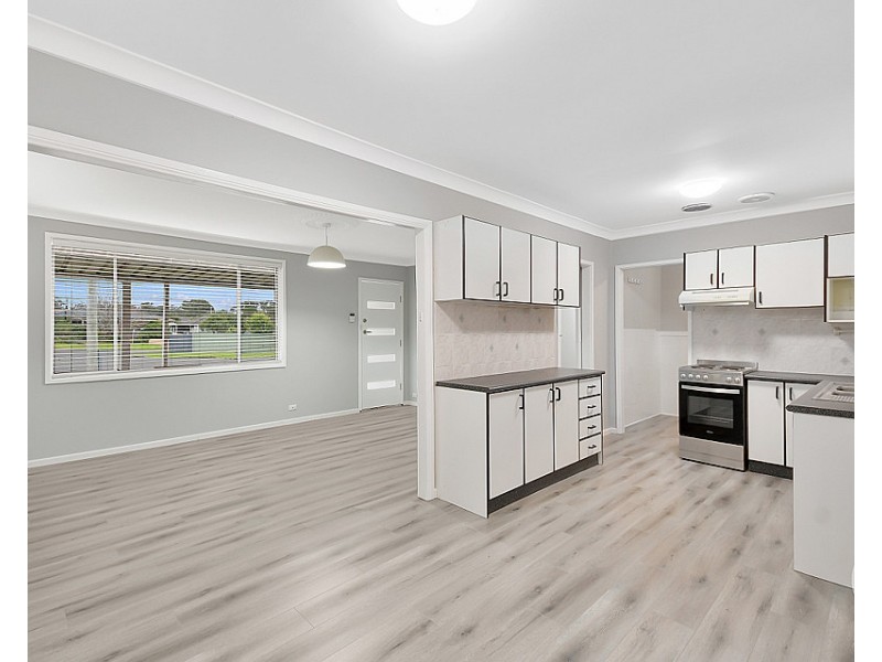 1/4 Paterson Place, Colyton NSW 2760