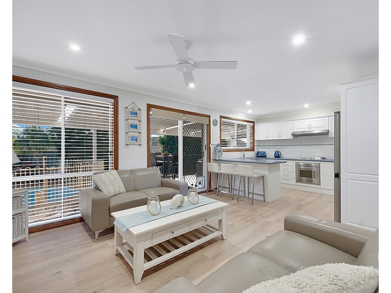 11 Clovertop Place, Werrington Downs NSW 2747