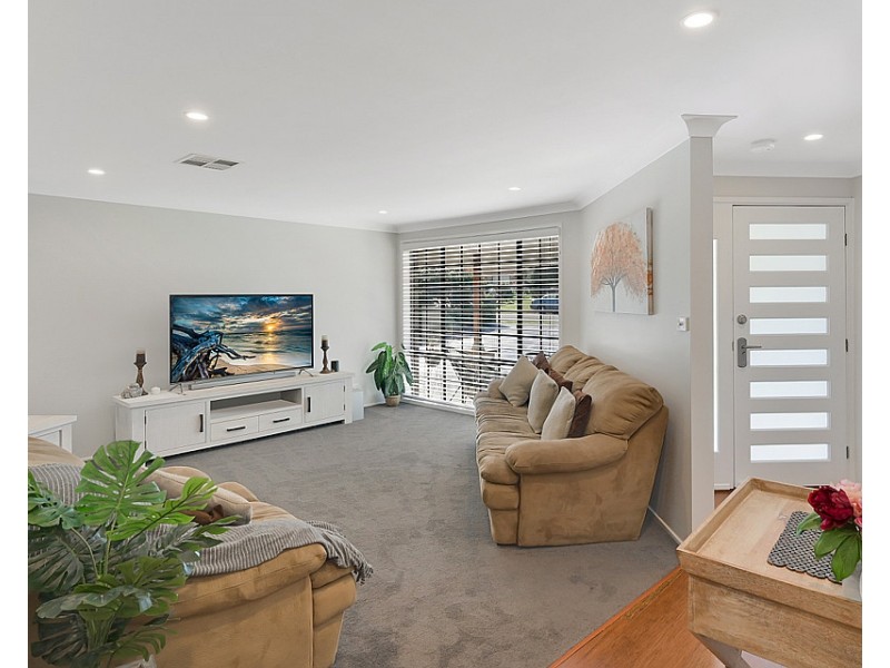 19 Samuel Foster Drive, South Penrith NSW 2750