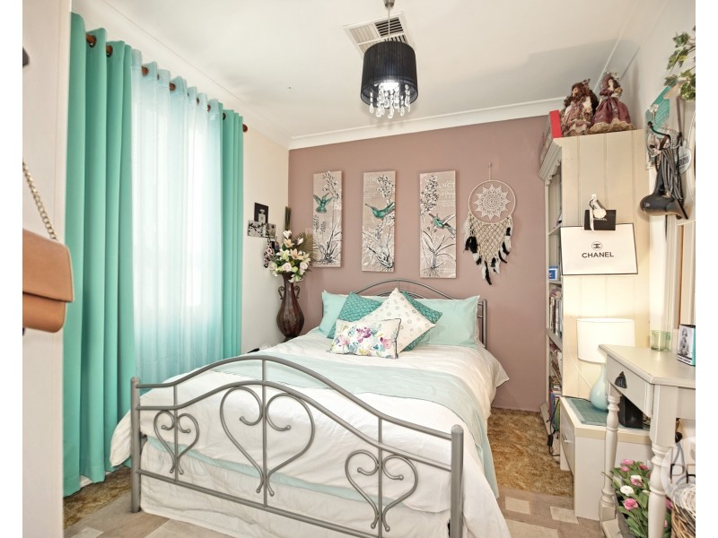 6 Opal Close, South Penrith NSW 2750