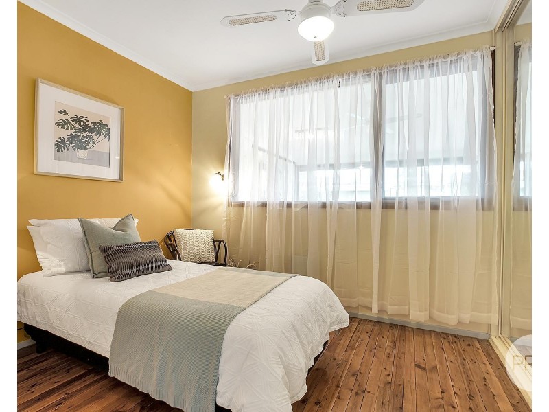 18 Hillview Avenue, South Penrith NSW 2750