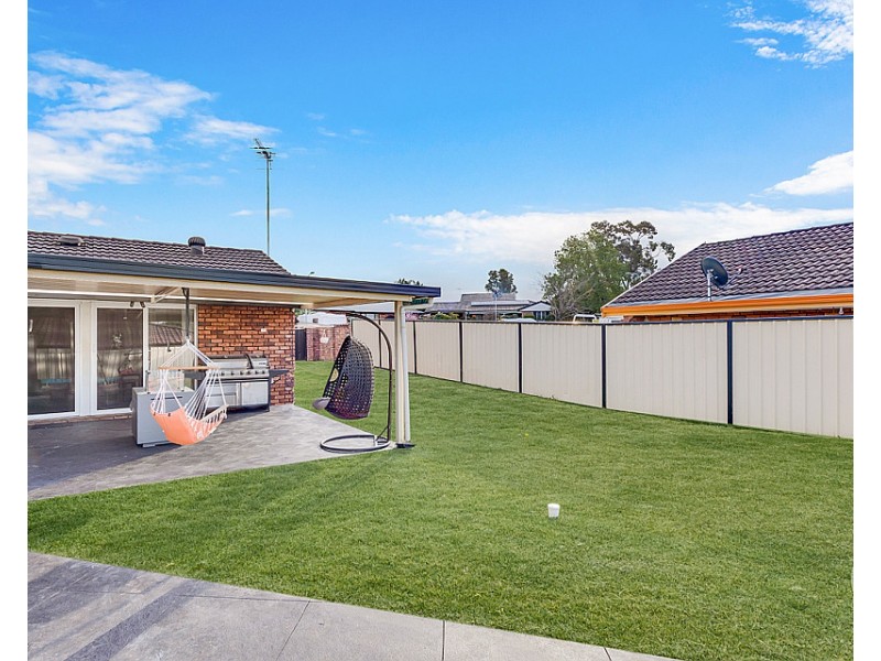 5 Dampier Avenue, Werrington County NSW 2747