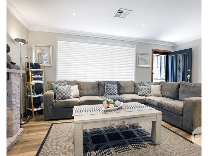 6 Opal Close, South Penrith NSW 2750