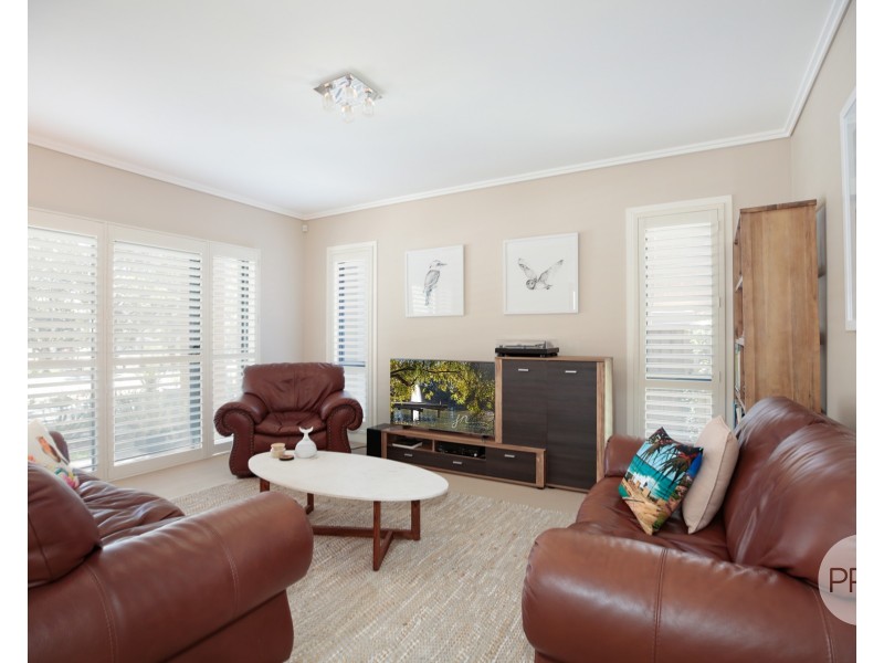 12 Waterside Blvd, Cranebrook NSW 2749