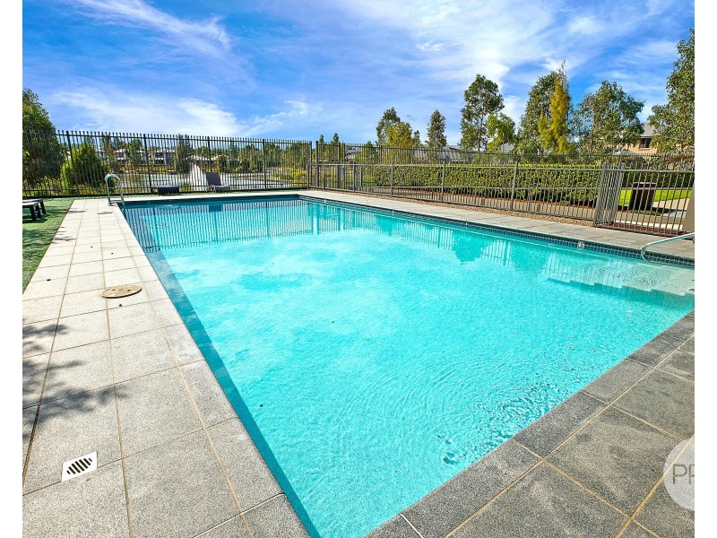 12 Waterside Blvd, Cranebrook NSW 2749