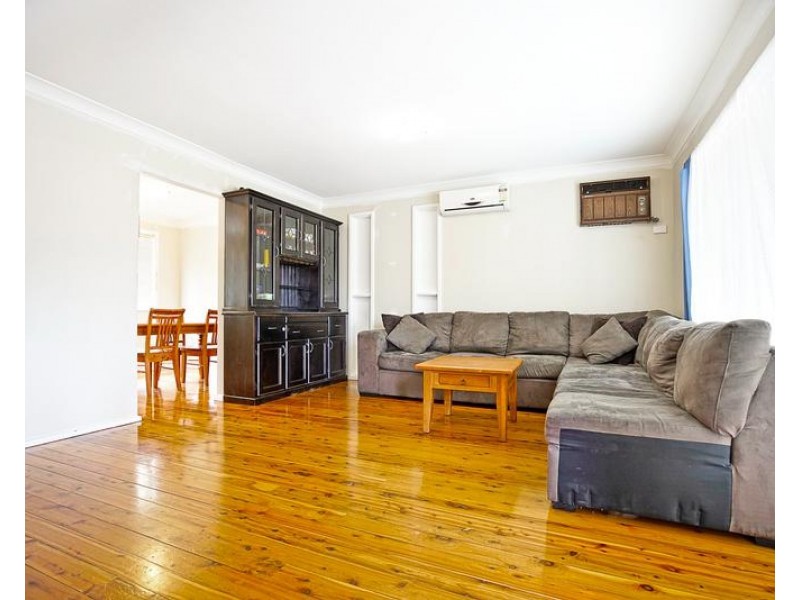 16 Timgalen Avenue, South Penrith NSW 2750