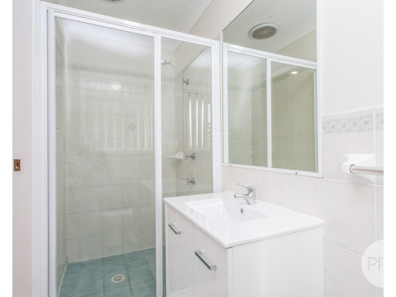 4 Woburn Place, Glenmore Park NSW 2745