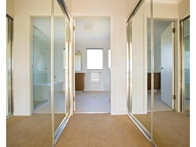 95 Lakeview Drive, Cranebrook NSW 2749