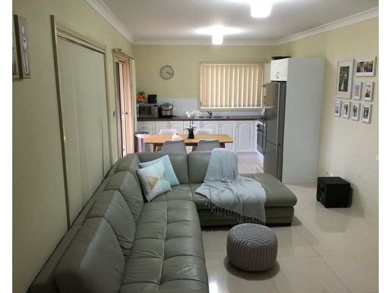 2/7 Bringelly Road, Kingswood NSW 2747