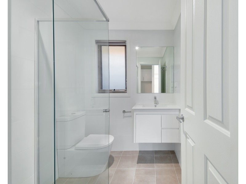 2A Endgate Glen, Werrington Downs NSW 2747