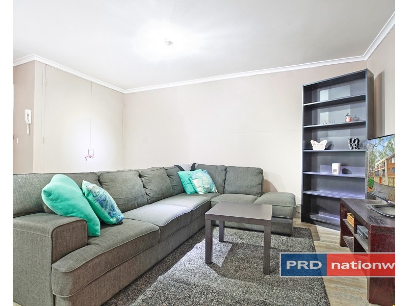 2E/9-19 York Road, Jamisontown NSW 2750