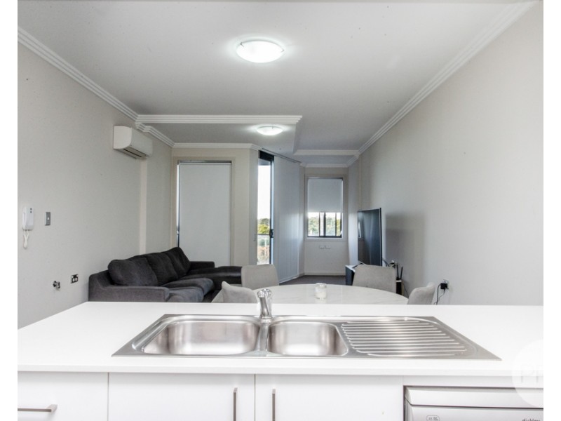 303B/48-56 Derby Street, Kingswood NSW 2747