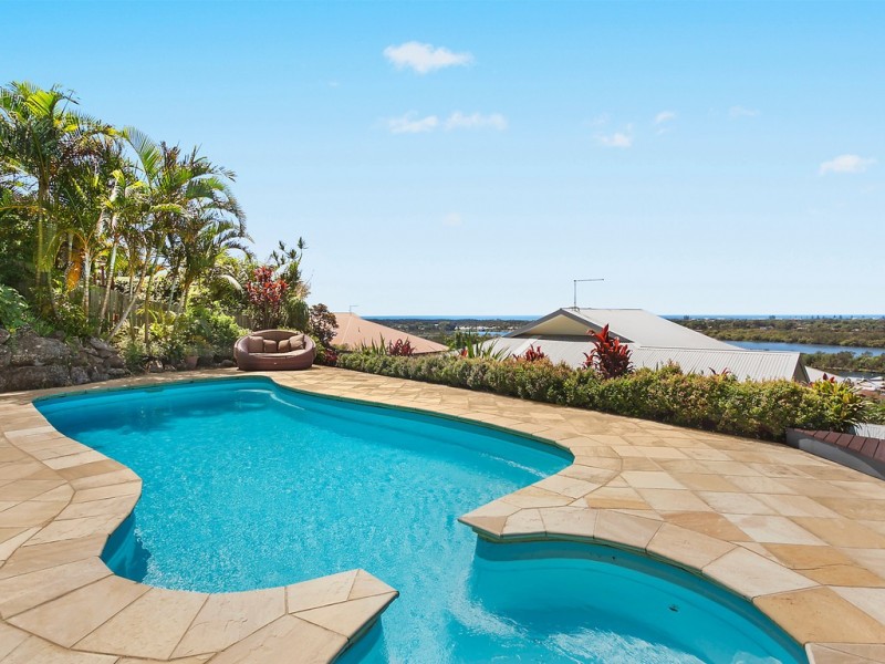12 Blue Haze Crescent, Banora Point NSW 2486