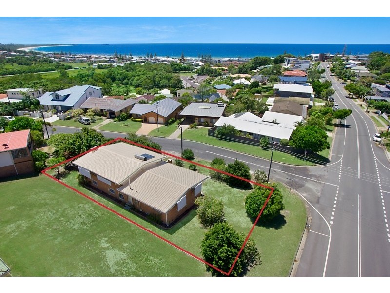 2 Oceanview Crescent, Kingscliff NSW 2487
