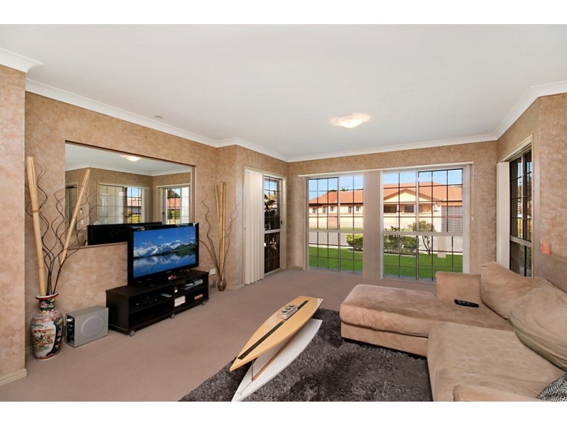 21/2 Falcon Way (109 Peregrine Drive), Tweed Heads South NSW 2486