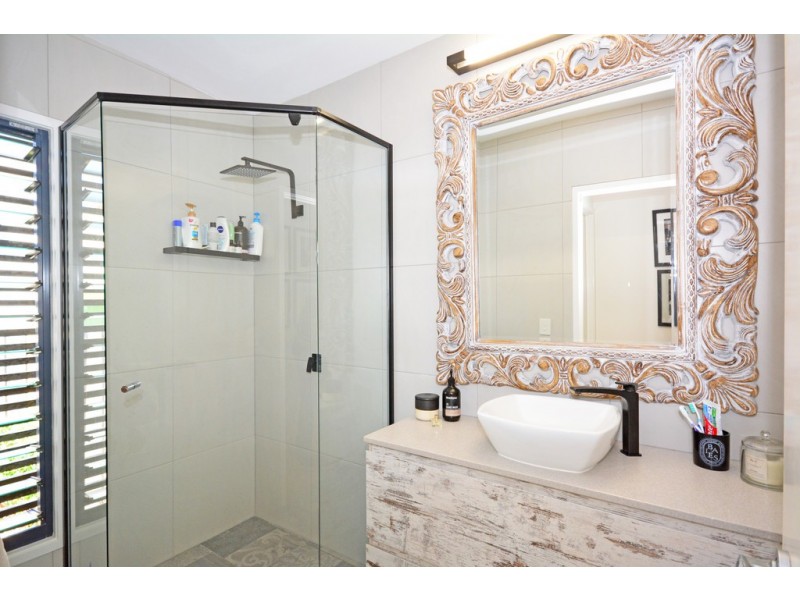 6 Hyndes Lane, Casuarina NSW 2487