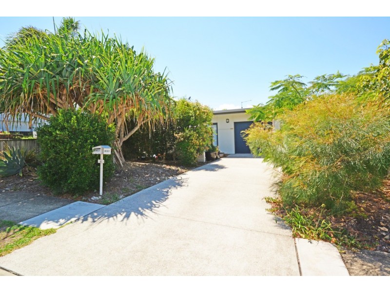 6 Hyndes Lane, Casuarina NSW 2487