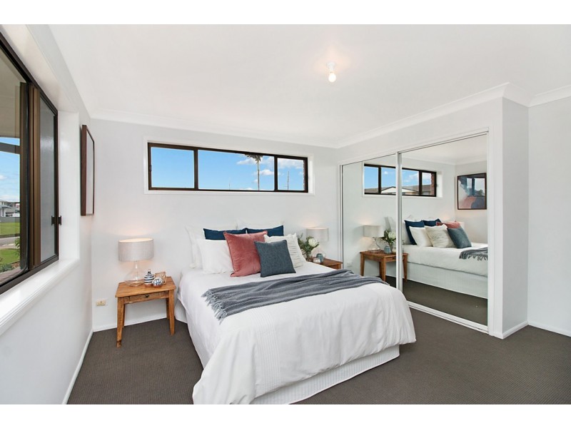 60 Pioneer Parade, Banora Point NSW 2486