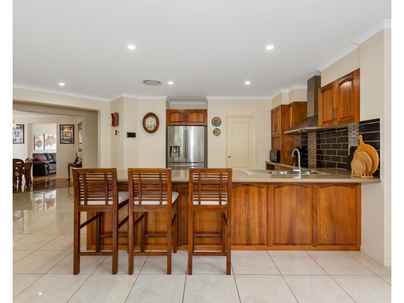 21 Woodfull Crescent, Pottsville NSW 2489