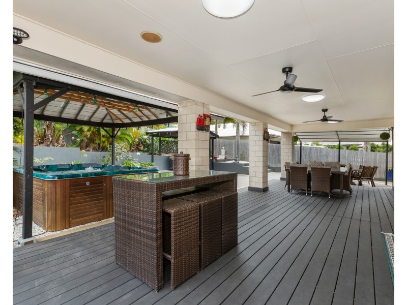 21 Woodfull Crescent, Pottsville NSW 2489