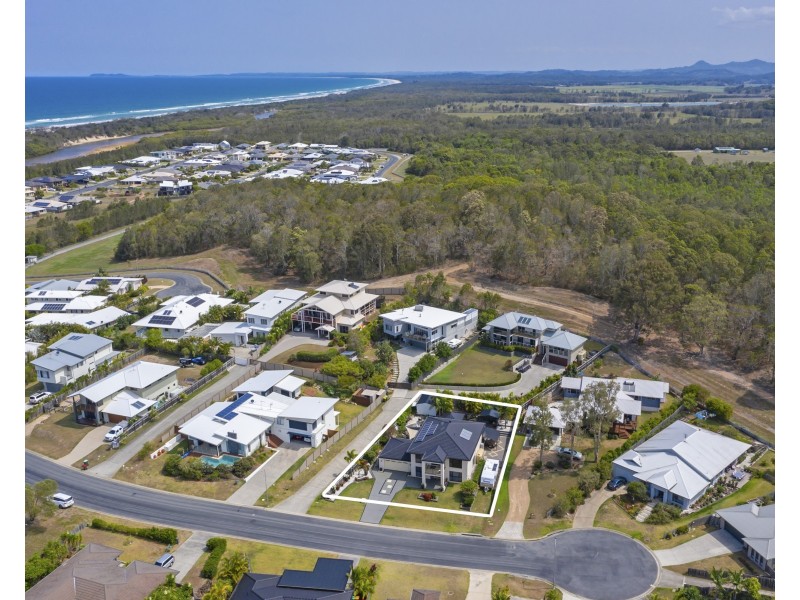 21 Woodfull Crescent, Pottsville NSW 2489