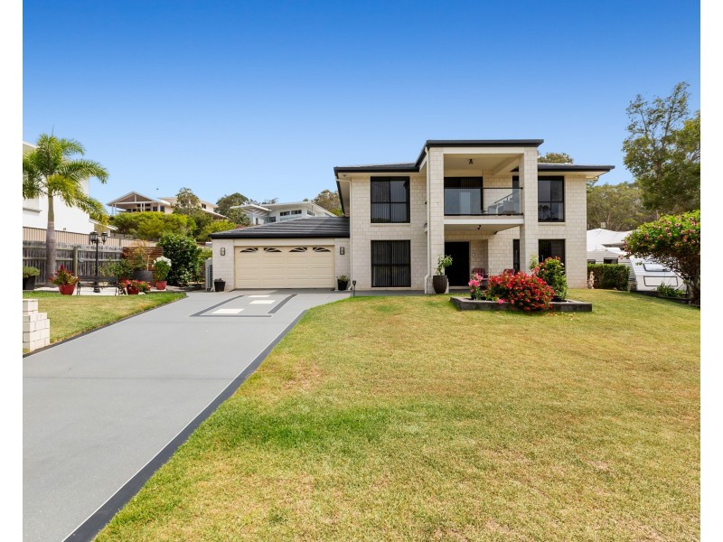 21 Woodfull Crescent, Pottsville NSW 2489