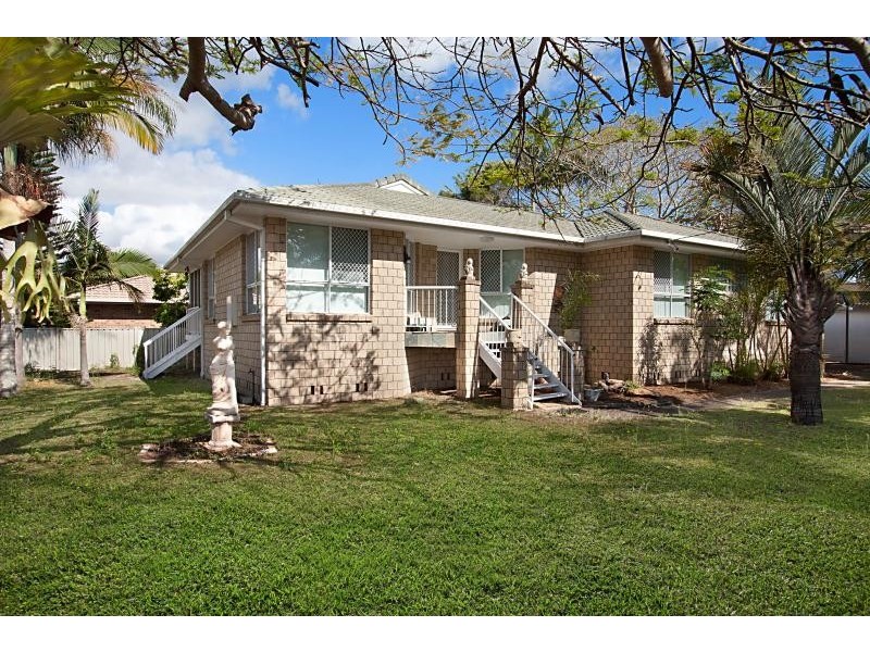 1 Floral Ave, Tweed Heads South NSW 2486