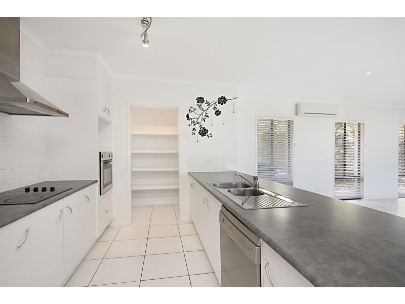 34 Newcastle Drive, Pottsville NSW 2489