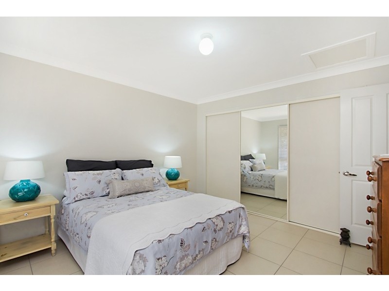 1/12 Mibbin Parade, Banora Point NSW 2486