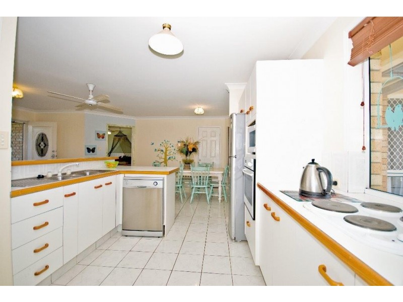 2/85 Lochlomond Drive, Banora Point NSW 2486