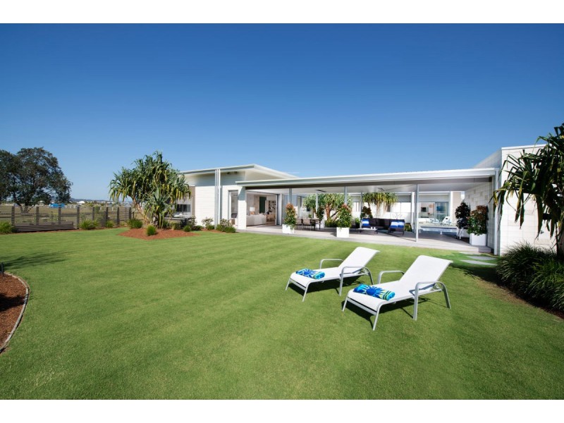 35 Cylinders Drive, Kingscliff NSW 2487