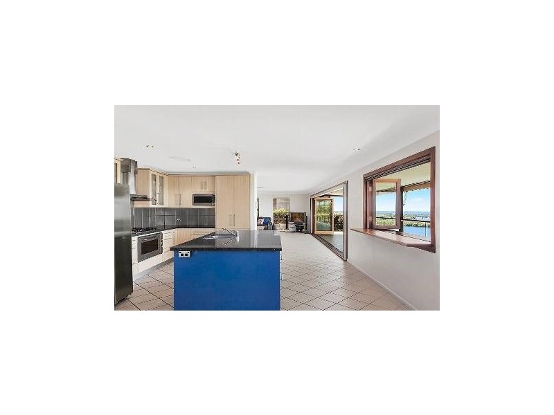 12 Blue Haze Crescent, Banora Point NSW 2486