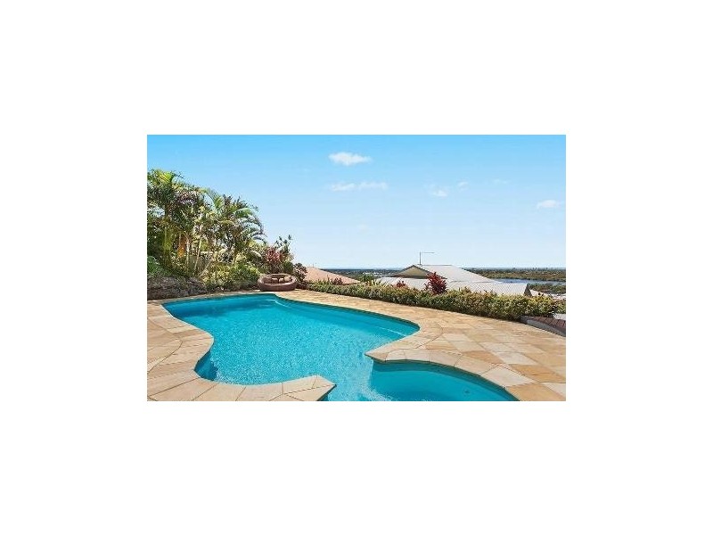 12 Blue Haze Crescent, Banora Point NSW 2486