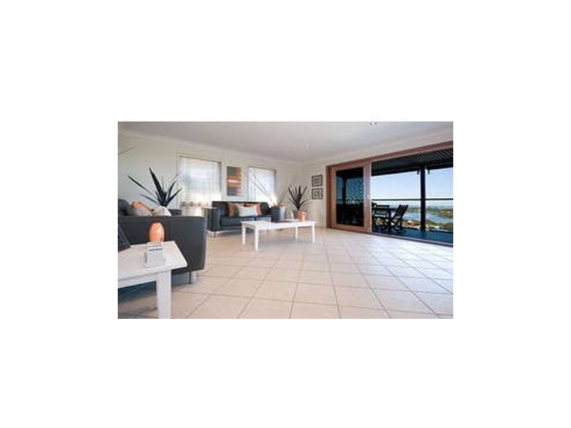 12 Blue Haze Crescent, Banora Point NSW 2486