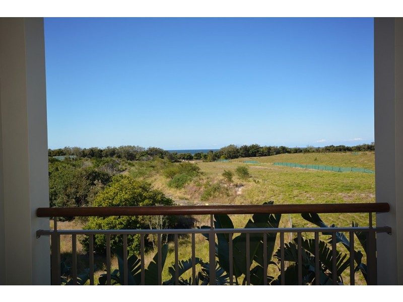 202/9 Dianella Drive, Casuarina NSW 2487