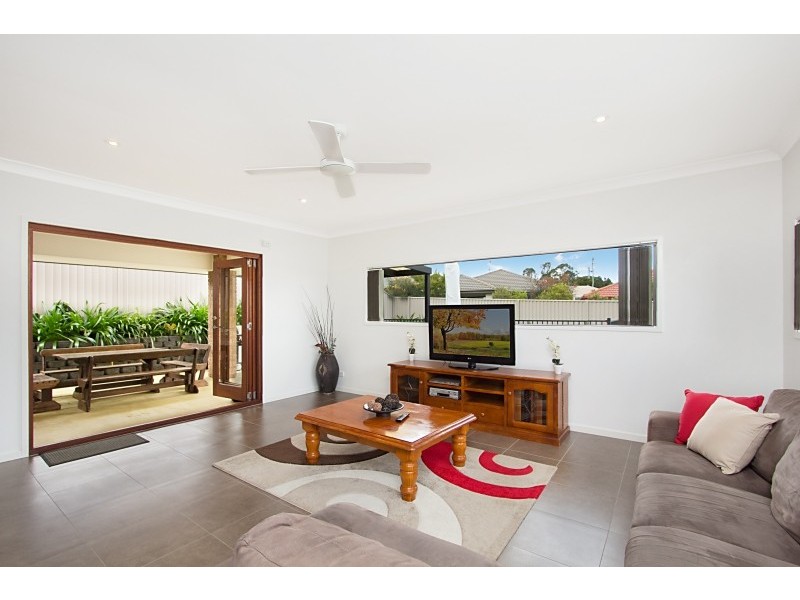 8 Terrigal Street, Pottsville NSW 2489