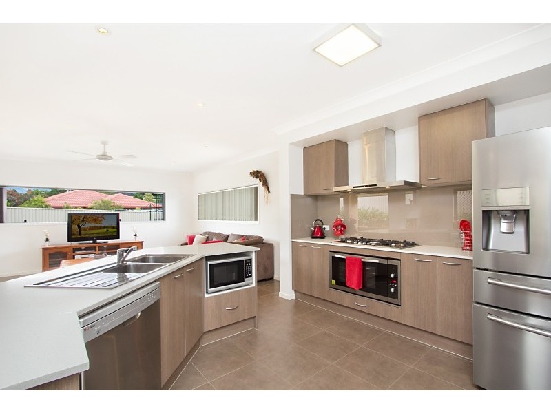 8 Terrigal Street, Pottsville NSW 2489