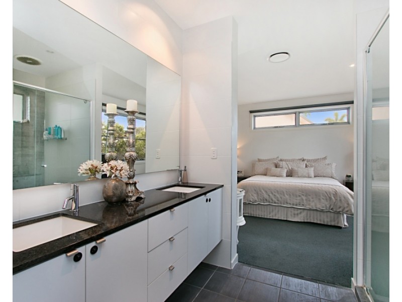 11 Point Break Circuit, Kingscliff NSW 2487