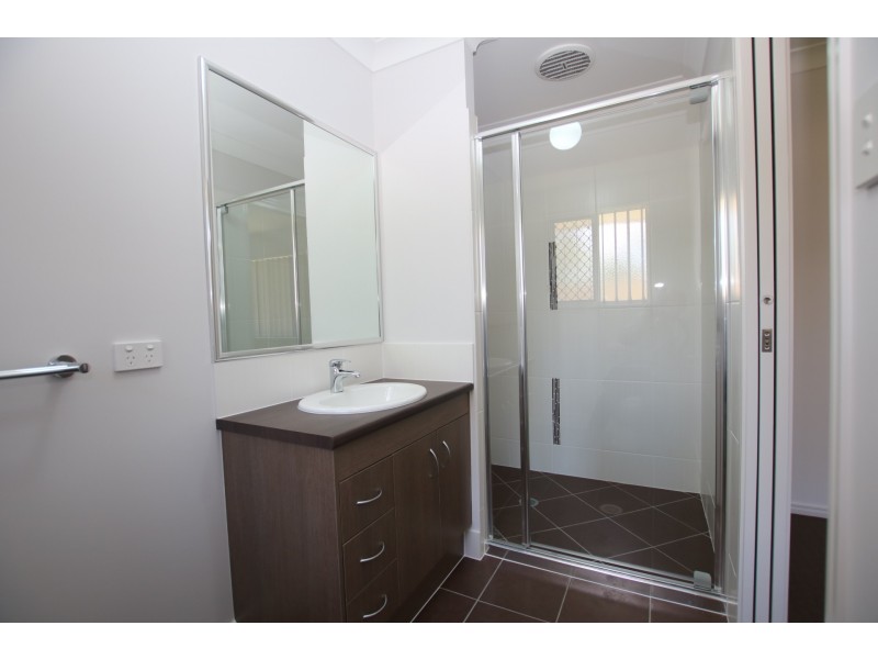 2/94b Logan Reserve Road, Waterford West QLD 4133