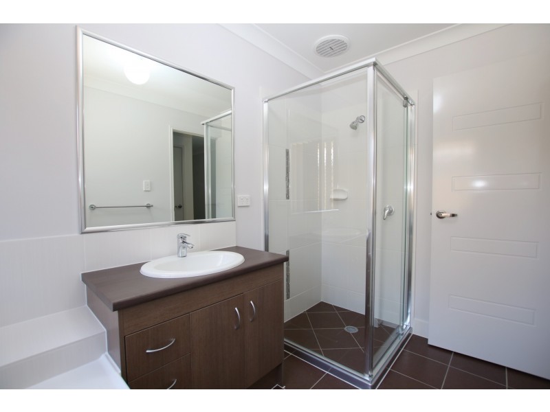 2/94b Logan Reserve Road, Waterford West QLD 4133