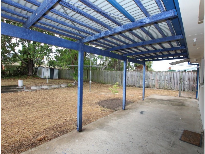 28 Quandong Street, Crestmead QLD 4132