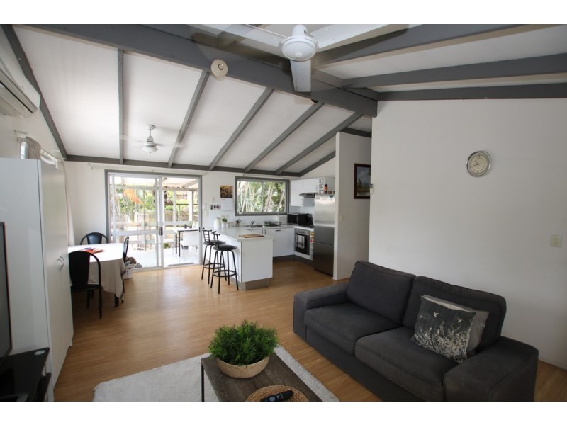 16 Parkland Avenue, Browns Plains QLD 4118