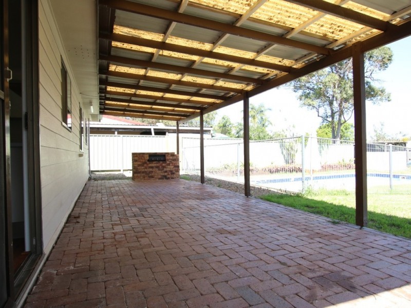 27 Forestwood Street, Crestmead QLD 4132