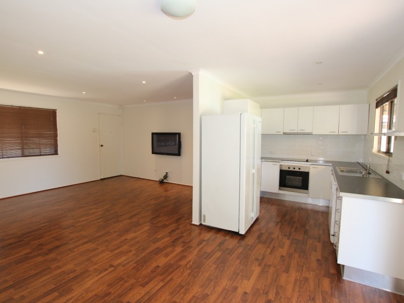 27 Forestwood Street, Crestmead QLD 4132