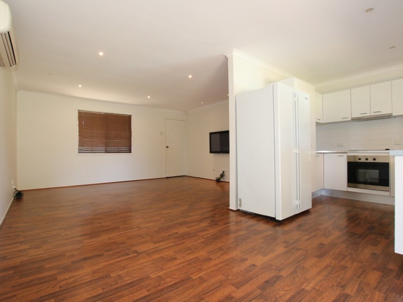 27 Forestwood Street, Crestmead QLD 4132