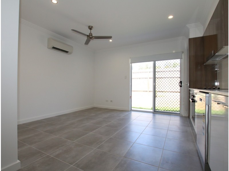2/12 Waheed Street, Marsden QLD 4132