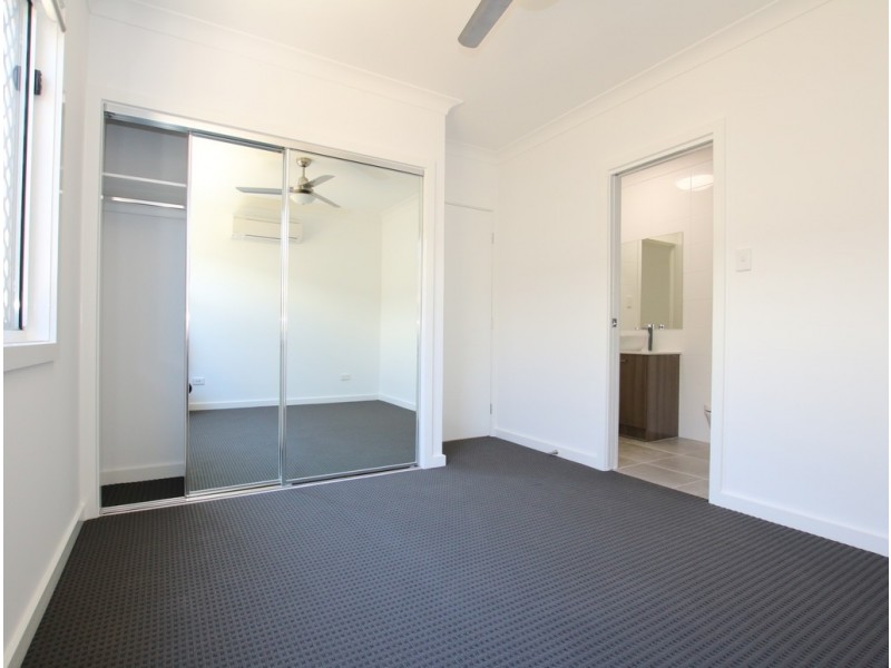 2/12 Waheed Street, Marsden QLD 4132