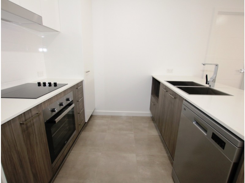 1/16 Waheed Street, Marsden QLD 4132